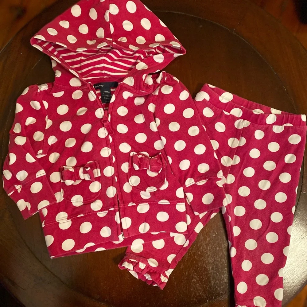 Gap Outfit pink polka dot long sleeve zip up jacket & pants 12-18 M